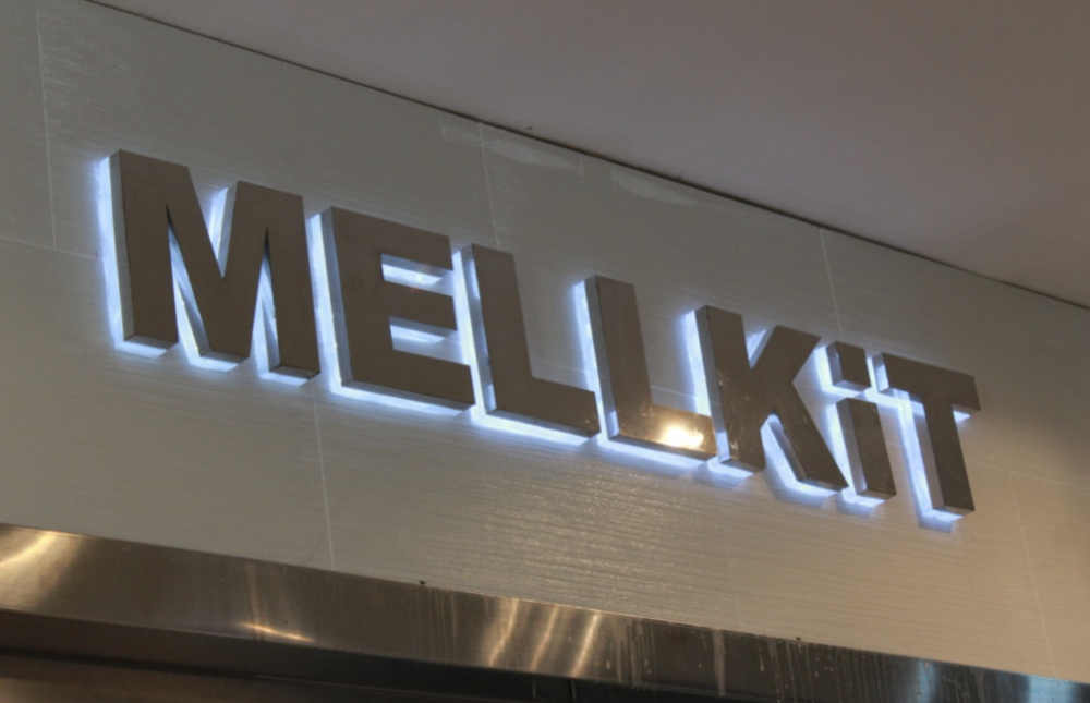 不銹鋼發(fā)光字有什么特點(diǎn)？